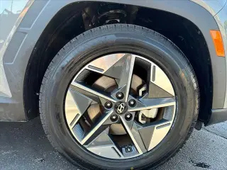 Hyundai TUCSON 2025 SEL 4dr SUV