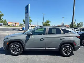 Hyundai TUCSON 2025 SEL 4dr SUV