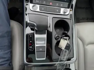 Audi Q7 2024 AWD quattro Premium Plus 45 TFSI 4dr SUV