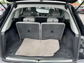 Audi Q7 2024 AWD quattro Premium Plus 45 TFSI 4dr SUV