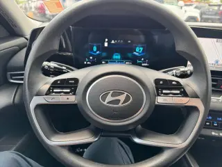 Hyundai ELANTRA 2024 SEL 4dr Sedan