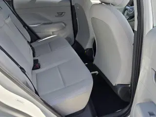 Hyundai KONA 2024 SE 4dr Crossover