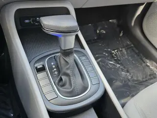 Hyundai KONA 2024 SE 4dr Crossover