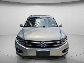 Volkswagen Tiguan 2012 AWD SEL 4Motion 4dr SUV w/ Premium Navigation and Dynaudio (ends 11/09)