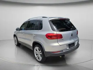 Volkswagen Tiguan 2012 AWD SEL 4Motion 4dr SUV w/ Premium Navigation and Dynaudio (ends 11/09)