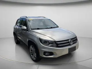 Volkswagen Tiguan 2012 AWD SEL 4Motion 4dr SUV w/ Premium Navigation and Dynaudio (ends 11/09)
