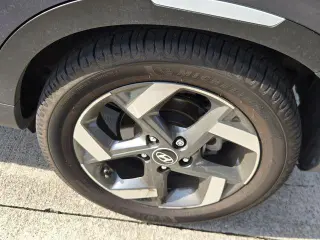 Hyundai VENUE 2023 Limited 4dr Crossover