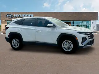 Hyundai TUCSON 2025 SE 4dr SUV