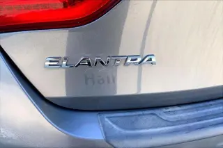 Hyundai ELANTRA GT 2016 4dr Hatchback 6M