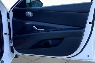 Hyundai ELANTRA 2025 SE 4dr Sedan