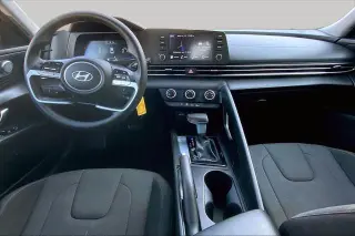 Hyundai ELANTRA 2025 SE 4dr Sedan