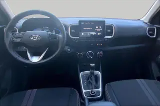 Hyundai VENUE 2025 SEL 4dr Crossover