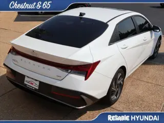 Hyundai ELANTRA Hybrid 2025 Limited 4dr Sedan