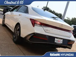 Hyundai ELANTRA Hybrid 2025 Limited 4dr Sedan