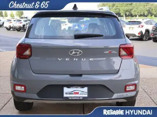 Hyundai VENUE 2022 Limited 4dr Crossover