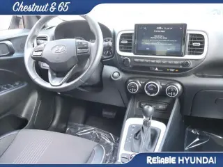 Hyundai VENUE 2022 Limited 4dr Crossover