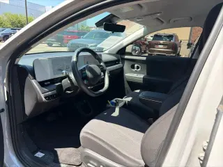 Hyundai IONIQ 5 2023 SE Standard Range 4dr Crossover