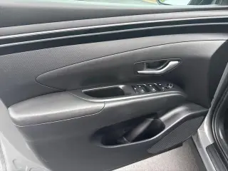 Hyundai TUCSON 2024 AWD SEL 4dr SUV (midyear release)
