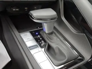 Hyundai ELANTRA 2025 Limited 4dr Sedan
