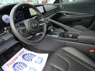 Hyundai ELANTRA 2025 Limited 4dr Sedan