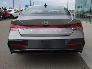 Hyundai ELANTRA 2025 Limited 4dr Sedan
