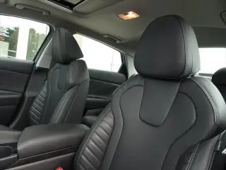 Hyundai ELANTRA 2025 Limited 4dr Sedan