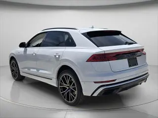 Audi Q8 2023 AWD quattro Premium Plus 55 TFSI 4dr SUV
