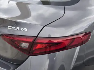 Alfa Romeo Giulia 2022 Ti 4dr Sedan