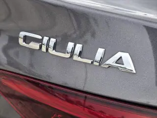 Alfa Romeo Giulia 2022 Ti 4dr Sedan