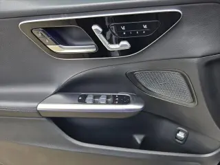 Mercedes-Benz C-Class 2022 C 300 4dr Sedan