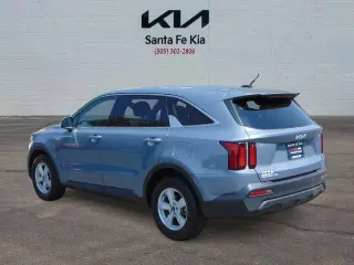 Kia Sorento 2023 LX 4dr SUV