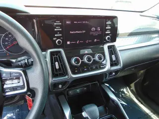 Kia Sorento 2023 LX 4dr SUV