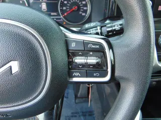 Kia Sorento 2023 LX 4dr SUV