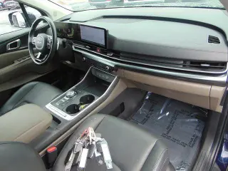 Kia Carnival Hybrid 2026 LXS 4dr Mini-Van