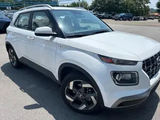 Hyundai VENUE 2023 SEL 4dr Crossover