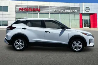 2025 Nissan Kicks Play
