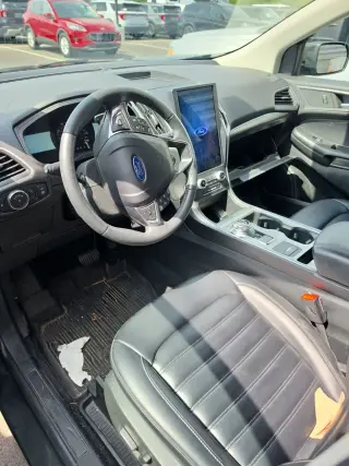 2022 Ford Edge