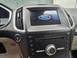 2019 Ford Edge