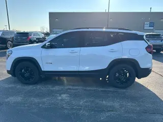 2023 GMC Terrain