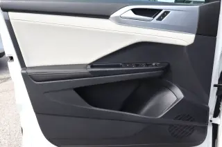 2025 Volkswagen Taos