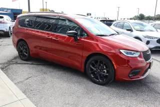 2025 Chrysler Pacifica