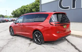 2025 Chrysler Pacifica