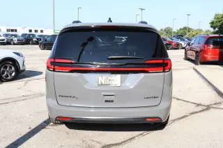 2025 Chrysler Pacifica
