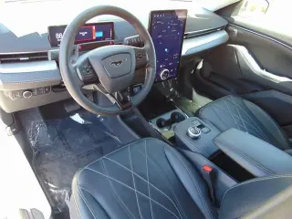 2022 Ford Mustang Mach-E