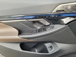 2024 BMW i5