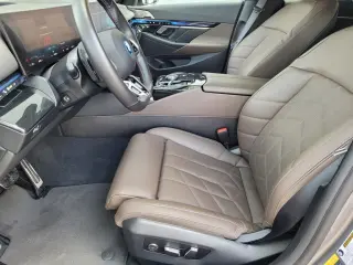 2024 BMW i5