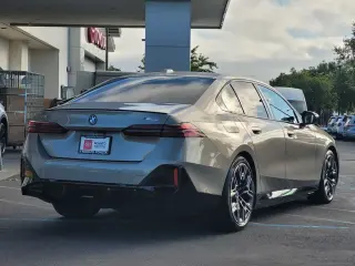 2024 BMW i5