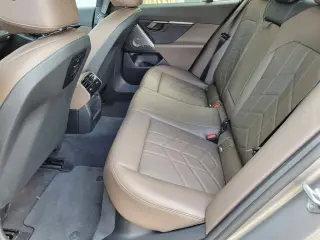 2024 BMW i5
