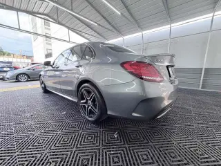 2021 Mercedes-Benz C 300