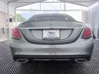 2021 Mercedes-Benz C 300